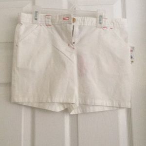 Vineyard Vines White shorts